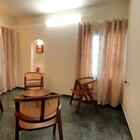 Urban Retreat Villa บังกาลอร์ ภายนอก รูปภาพ